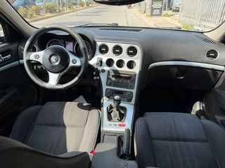 Alfa Romeo Alfa 159 2006 JTS 2.2-thumb-22