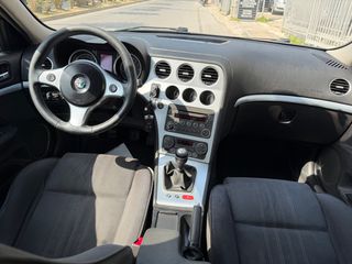 Alfa Romeo Alfa 159 2006 JTS 2.2-thumb-25