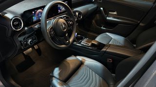 Mercedes-Benz A 250 2022 * Α250e * PLUG IN - HYBRID * AMG LOOK *-thumb-9