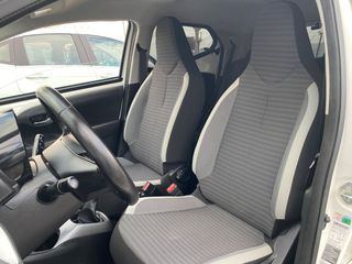 Toyota Aygo 2019 X-PLAY TOUCH-thumb-27