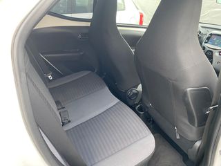Toyota Aygo 2019 X-PLAY TOUCH-thumb-29