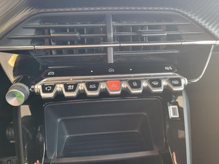 Peugeot 2008 2025 Fl 1.2 Puretech 100 Style*ΕΓΓΥΗΣΗ *-thumb-17