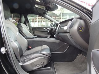 Volvo XC 60 2020 2.0 B4 Hybrid-DIESEL-AWD-"R Design"cam 360*-thumb-62