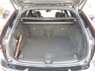 Volvo XC 60 2020 2.0 B4 Hybrid-DIESEL-AWD-"R Design"cam 360*-thumb-67