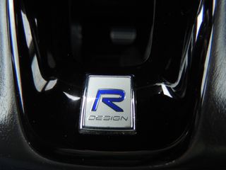Volvo XC 60 2020 2.0 B4 Hybrid-DIESEL-AWD-"R Design"cam 360*-thumb-17