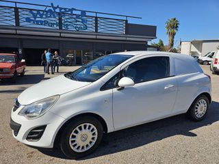 Opel Corsa 2012 van 1.3 diesel-thumb-1