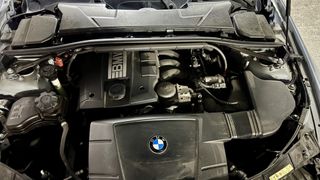 Bmw 320 2010-thumb-12