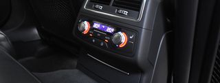 Audi RS6 2015 PANORAMA-HEAD-UP DISPLAY-BOSE-thumb-42
