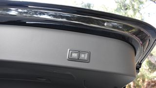 Audi RS6 2015 PANORAMA-HEAD-UP DISPLAY-BOSE-thumb-27