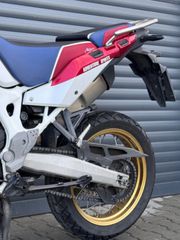 Honda CRF 1000 2018 1-thumb-11