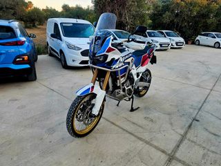 Honda CRF 1000 2018 1-thumb-1