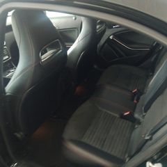 Mercedes-Benz A 200 2019 AMG-LINE 7G-DCT-thumb-6