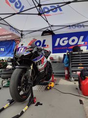 Honda CBR 1000RR 2009 SBK RACE BIKE-thumb-1