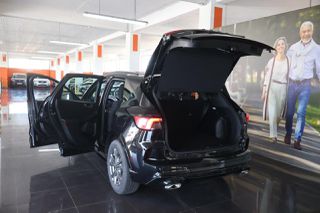 Ford Kuga 2022 ST Line Νavi / 6 Χρόνια Δωρεάν Service-thumb-11