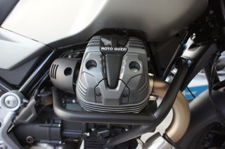 Moto Guzzi V 85 2025 MOTO GUZZI V85 STRADA-thumb-1