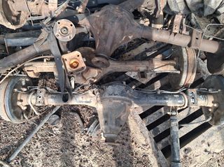 TOYOTA  Hilux. 1996..........2005