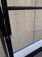 ανεμοθραύστης με τζάμι-thumb-3