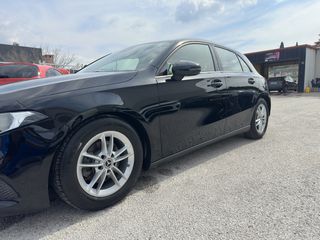 Mercedes-Benz A 160 2018-thumb-5