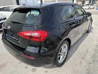 Mercedes-Benz A 160 2018-thumb-10