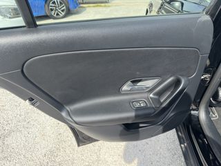 Mercedes-Benz A 160 2018-thumb-32