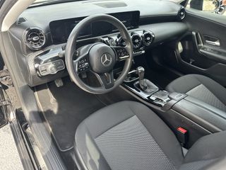 Mercedes-Benz A 160 2018-thumb-13