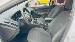 Ford Focus 2016-thumb-31