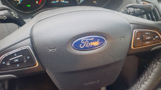 Ford Focus 2016-thumb-25