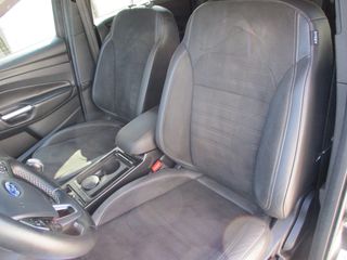 Ford Kuga 2017 1.5 TDCI ST-LINE-thumb-6