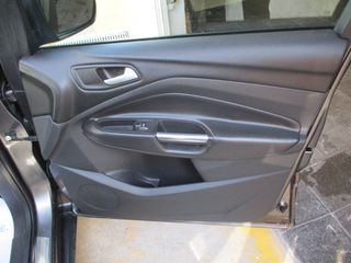 Ford Kuga 2017 1.5 TDCI ST-LINE-thumb-27