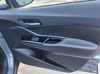 Toyota C-HR 2019 1.8 HYBRID CLUB BI TONE-thumb-8