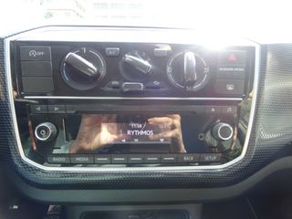 Volkswagen Up 2019-thumb-20