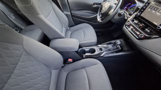 Toyota Corolla 2022 1.8 HSD ACTIVE-ΕΛΛΗΝΙΚΟ-thumb-39