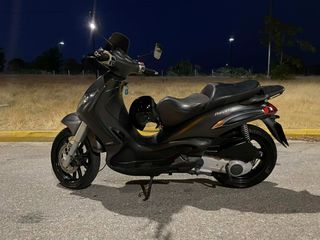 Piaggio Beverly 250 S 2005-thumb-1