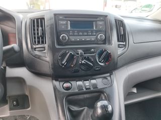 Nissan NV 200 2017-thumb-19