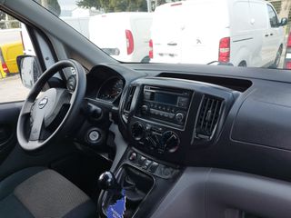 Nissan NV 200 2017-thumb-25