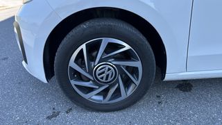 Volkswagen Up 2017-thumb-6