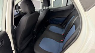 Hyundai i 10 2015-thumb-21