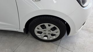 Hyundai i 10 2015-thumb-29