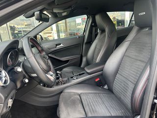 Mercedes-Benz GLA 180 2019 AMG PACKET-thumb-8