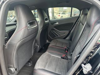 Mercedes-Benz GLA 180 2019 AMG PACKET-thumb-12