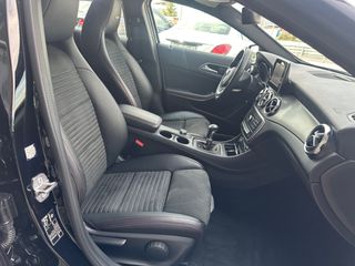 Mercedes-Benz GLA 180 2019 AMG PACKET-thumb-13