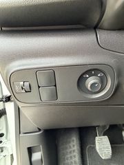 Citroen C3 2022 1.5 BHDI CORPORATE PLUS 102hp-thumb-9