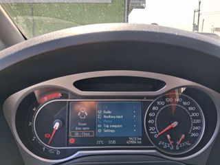 Ford S-Max 2010-thumb-7