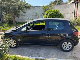 Peugeot 307 2004 1.4 16V 90PS
