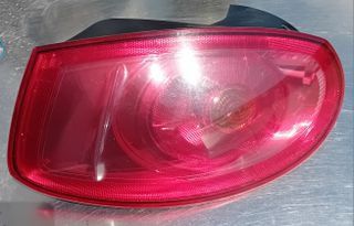FIAT BRAVO 2007-2014 ΠΙΣΩ ΑΡΙΣΤΕΡΟ ΦΑΝΑΡΙ ΚΟΜΠΛΕ ΜΕ ΤΗΝ ΠΛΑΚΕΤΑ ΤΟΥ