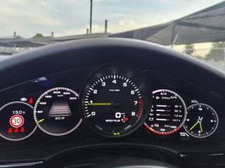 Porsche Panamera 2021 4 E-HYBRID PLATINUM EDT | BOSE | PANORAMA | HEAD-UP DISPLAY-thumb-39