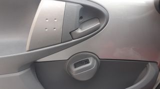 Peugeot 107 2007 1.0cc Πολύ οικονομικό!!!Προσφορά Σεπτεμβρίου!!!-thumb-11