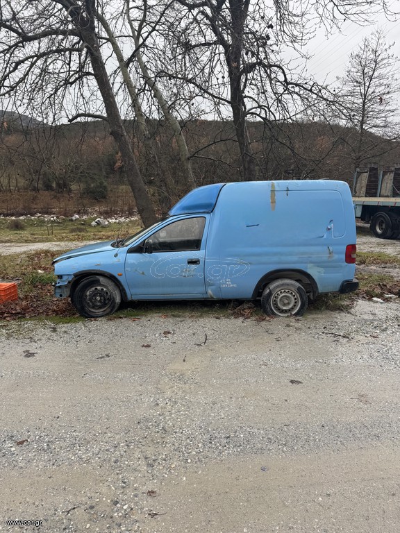 Κλούβα Opel 2001 combo