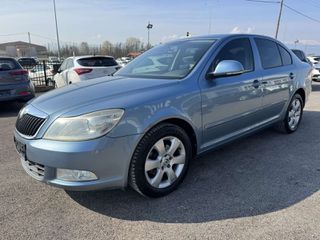 Skoda Octavia 2010 1,4-thumb-1
