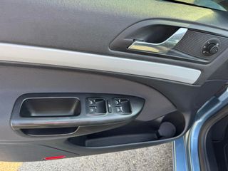 Skoda Octavia 2010 1,4-thumb-25